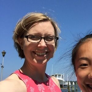 Meet your Posher, Amy